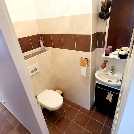 Holiday home Superbe T5 Climatisee Avec Piscine Privative Et Garage A *