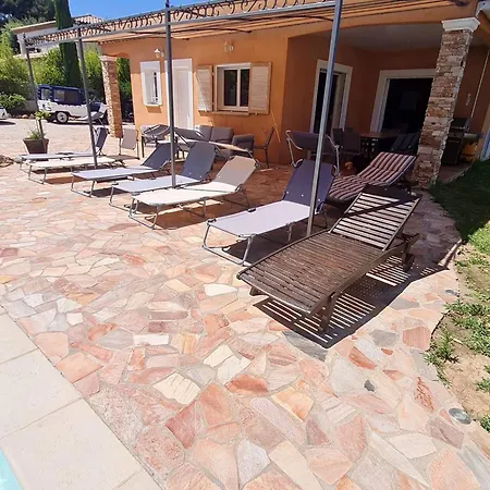 Superbe T5 Climatisee Avec Piscine Privative Et Garage A